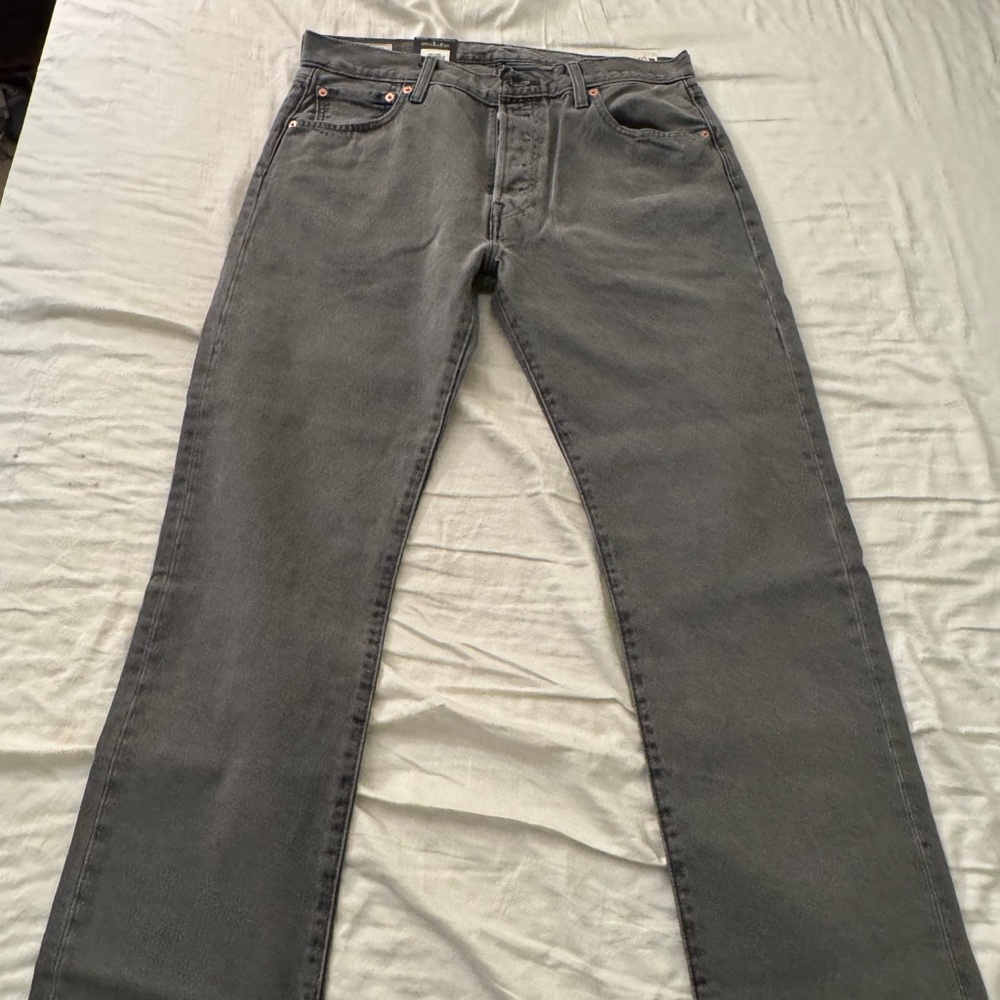 Levis 501 Jeans Mens Gray 34x32 Button Fly Original Straight Leg 2220 NWT